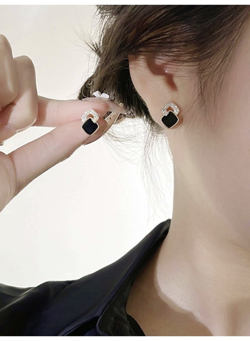 ڤيا أقراط نسائية هندسية فاخرة باللونين الأسود والكريستالي - Image 2